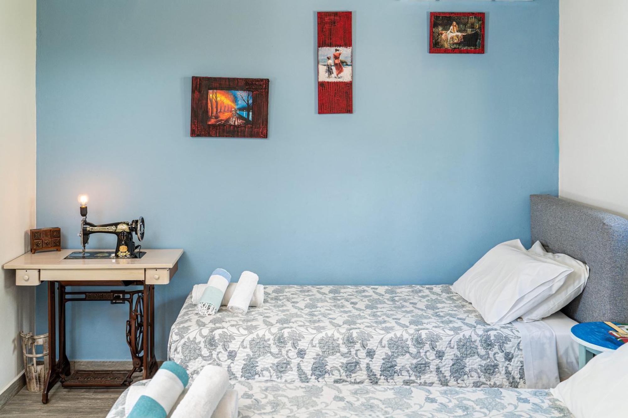 Dandelion Villa Mousata